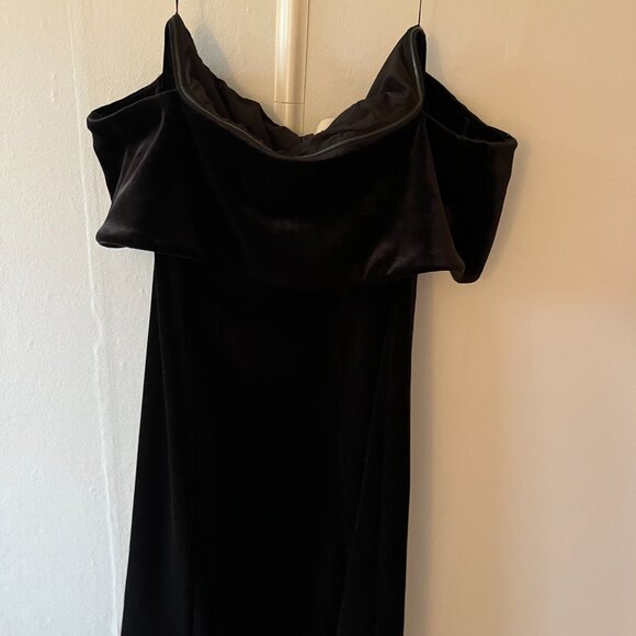 Pomander Place Black Elise Off Shoulder Velvet Velour Midi Cocktail Dress Size S - Picture 2 of 5